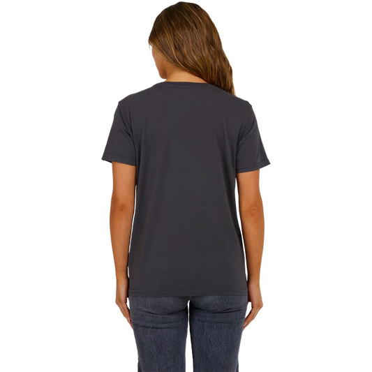 SALTY CREW WOMEN'S LOVE BITE BOYFRIEND TEE - CHARCOAL